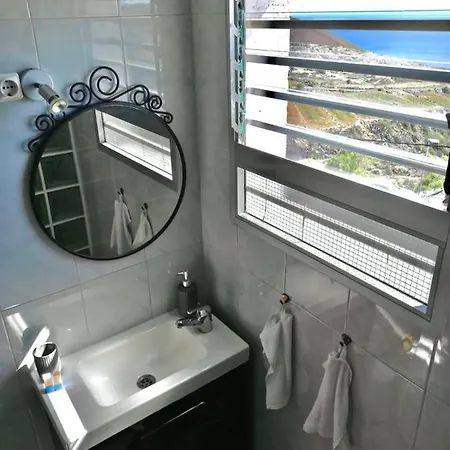 La Casa Del Barranco