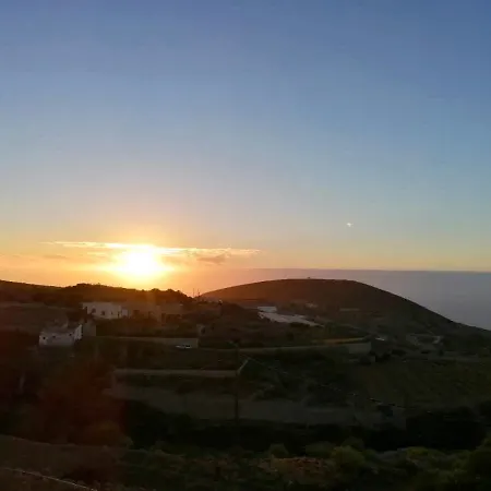 La Casa Del Barranco