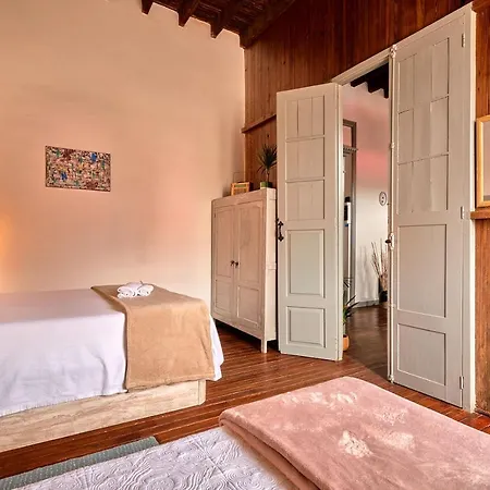 La Casa Del Barranco