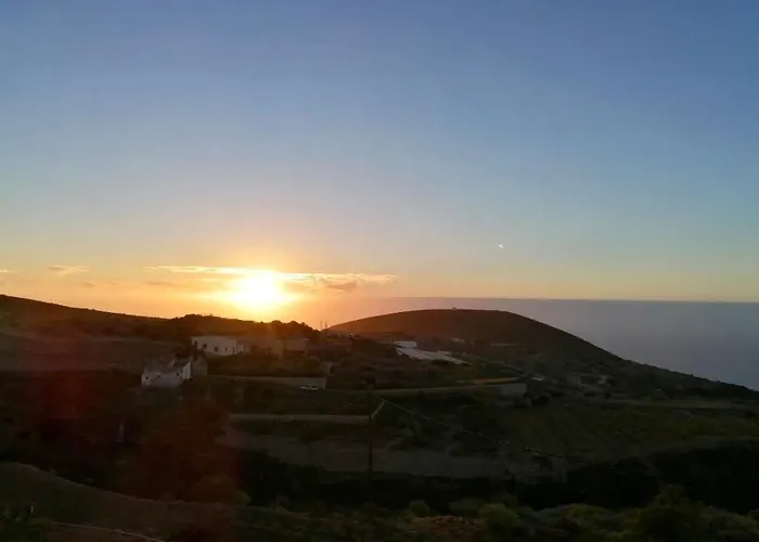 La Casa Del Barranco