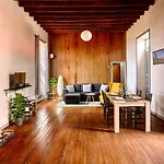 La Casa Del Barranco