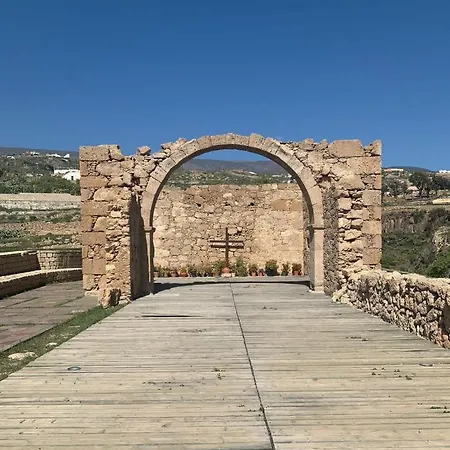 La Casa Del Barranco *