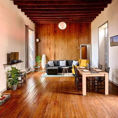 La Casa Del Barranco